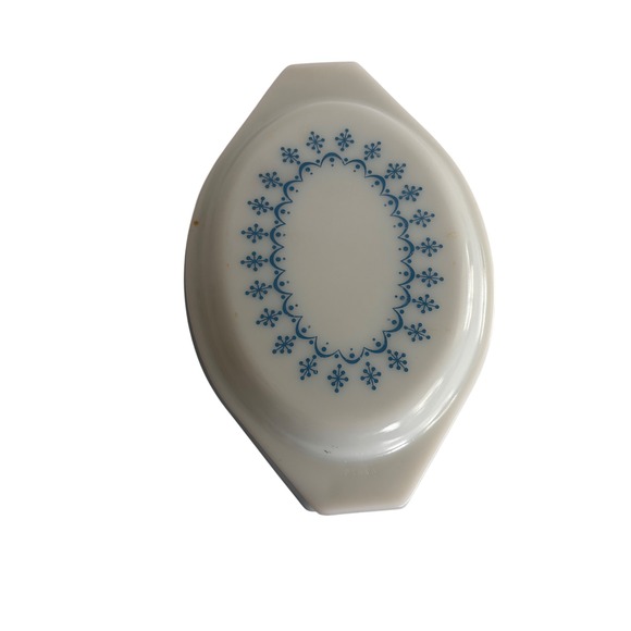 Vintage Pyrex Snowflake Blue 1.5 Qt Oval Casserole Dish with Lid 043 Made in USA - Picture 2 of 5